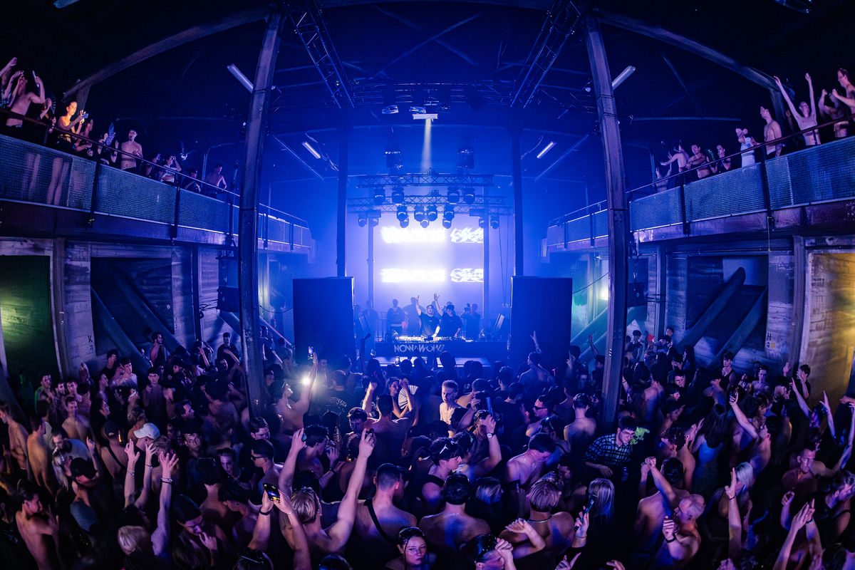 Loading... just a sec